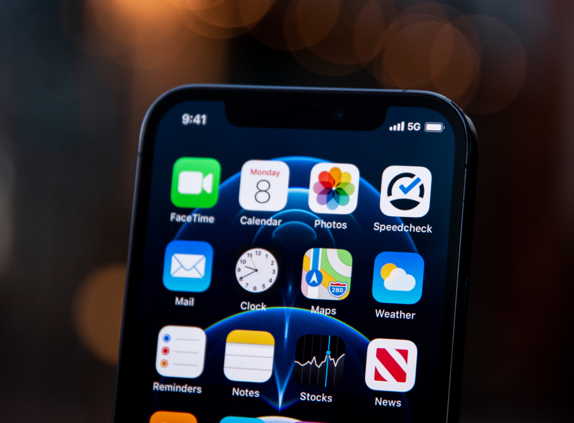 德惠苹果手机维修分享为什么 iPhone 12 在冬季会自动关机 